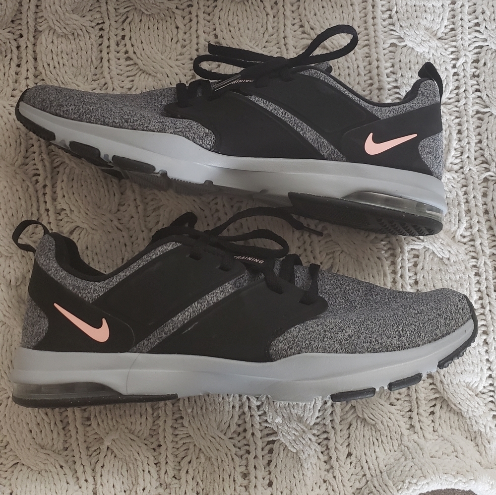 Nike Air Bella TR
